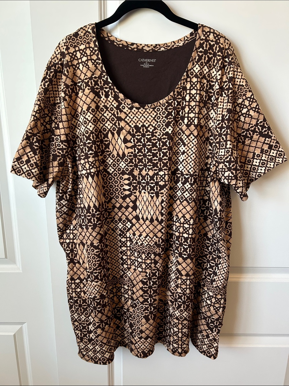 NWOT Catherines Brown and Tan Geometric Short Sleeve Shirt 1X